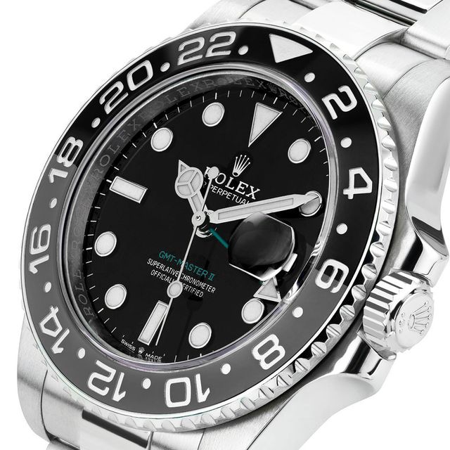 Rolex GMT Master II 126710 GRNR Image 2